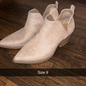 Women's Cream Ankle Boots